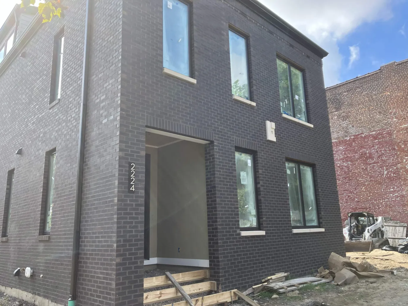 McKinley construction - Enclosed